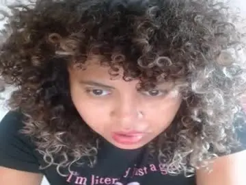 Chaturbate Best live sex cam show of victoria_miler