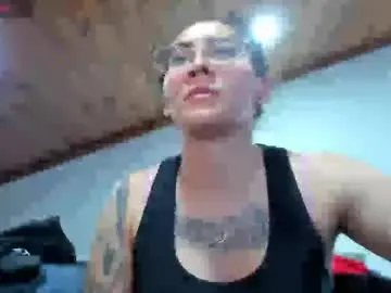 Chaturbate Free Porn Cam of darkness_joones