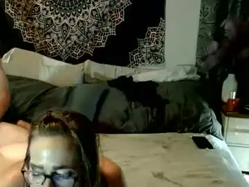 Chaturbate Sex Chat of 2isgoodbut3isbetter