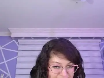 Chaturbate Live Sex Cam of missmia1_