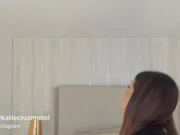 Chaturbate Live Sex Cam of katiecruz_