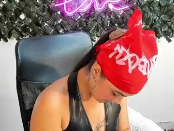 Chaturbate Live Sex of destinyhills_