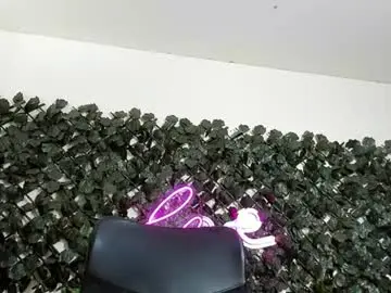 Chaturbate Sex Cam of destinyhills_