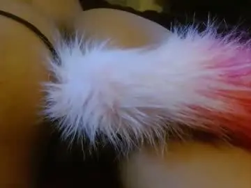 Chaturbate Sex Chat of honeygoldenbaddie24
