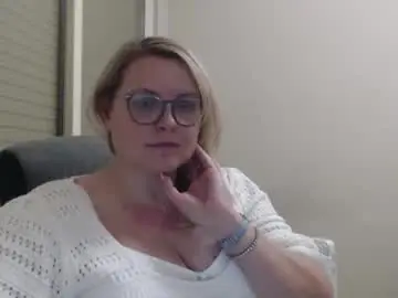 Chaturbate Adult Webcams of ceimistress