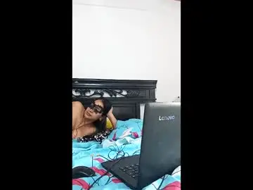 Chaturbate Live Sex Cam of deivyxmartina