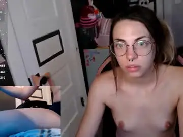 Chaturbate Watch Live Sex Cams of kierbearkisses