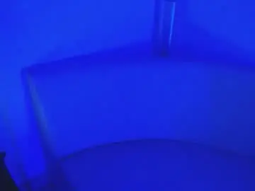 Chaturbate Free Live Porn of sarahot111_