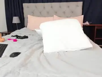 Chaturbate Free Live Porn of laura__martiinez