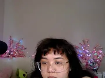 Chaturbate Watch Live Sex Cams of moertomlly