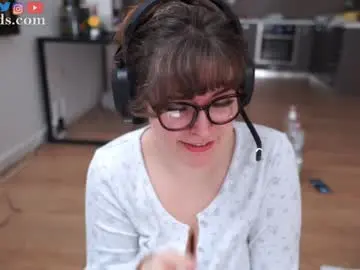 Chaturbate Best Webcam of serareads