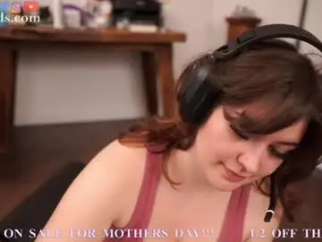 Chaturbate Best live sex cam show of serareads
