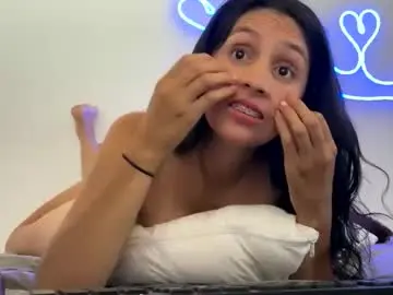 Chaturbate Free Porn Cam of laura_1717