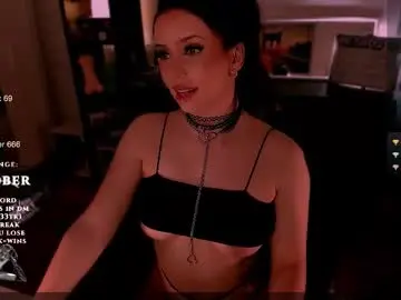 Chaturbate Nude Webcam of melanielipps