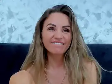 Chaturbate Live Sex of 3lla_rose
