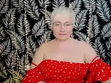 Chaturbate Live Sex Cam of oliviaoskar_