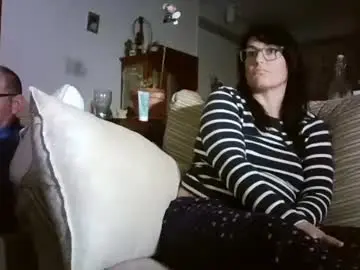 Chaturbate Live Sex Cam of lolahueso