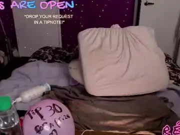 Chaturbate Watch Live Sex Cams of sweetkiitty3