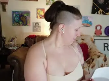 Chaturbate Live Porn of smokihippi