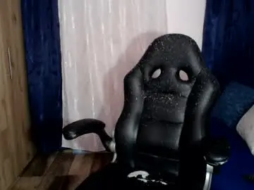 Chaturbate Free Porn Cam of cristalbeautiful1