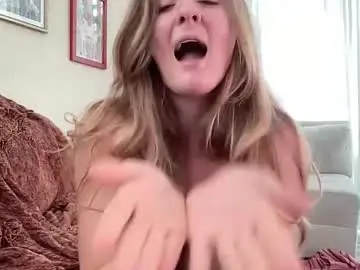 Chaturbate Live Sex of molly_pills