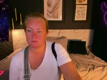 Chaturbate Watch Live Sex Cams of jenniferlight