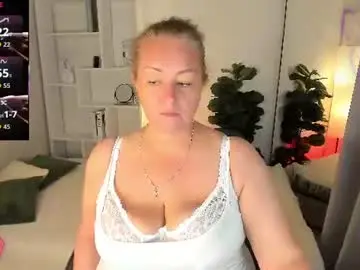 Chaturbate Live Sex Cam of jenniferlight