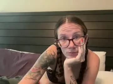 Chaturbate Watch Live Sex Cams of yourstrulylivy
