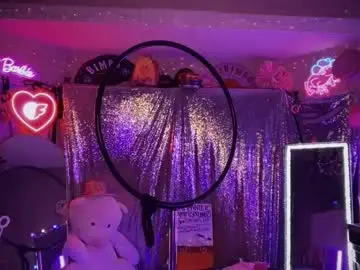 Chaturbate Free Porn Cam of plasticfuckdoll