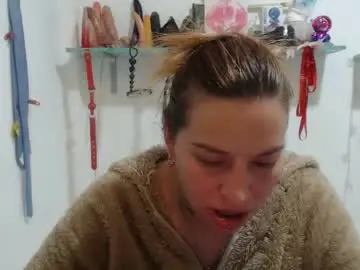 Chaturbate Live Sex Cam of cloepussy