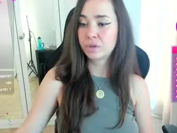 Chaturbate Live Sex Cam of liaquinn