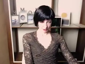 Chaturbate Live Sex Cam of angelinalov_