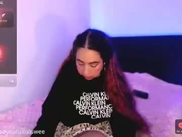 Chaturbate Live Sex Cam of carolinasweet33