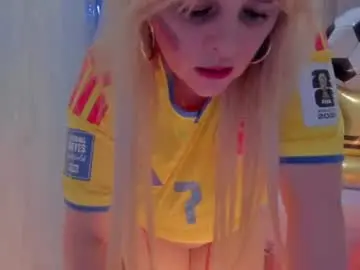 Chaturbate Live Sex Cam of adriiana_fox_