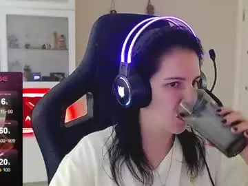 Chaturbate Live Sex Cam of irwi_tomboy