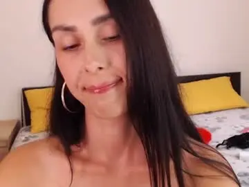 Chaturbate Nude Webcam of brunettgirl_