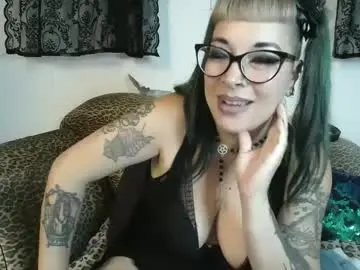 Chaturbate Live Sex Cam of missy_dee