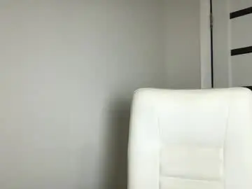Chaturbate Free Porn Cam of foxyshy_x