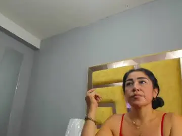 Chaturbate Best live sex cam show of vikitomson