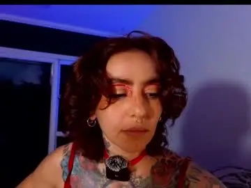 Chaturbate Live Sex of evangelyne1