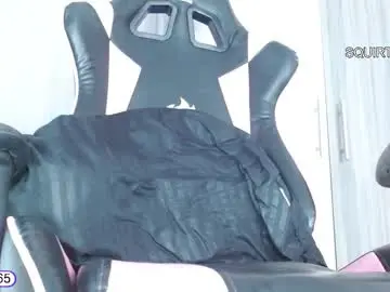 Chaturbate Adult Video Chat of emilyn_grey