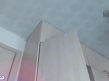 Chaturbate Adult Webcam of emilyn_grey