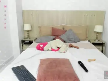 Chaturbate Free Porn Cam of mature_vayolet