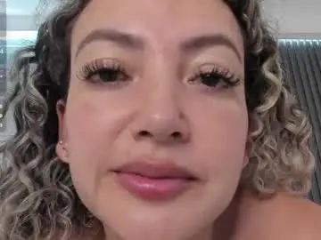 Chaturbate Sex Cam of mia_dollce