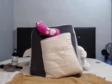 Chaturbate Live Porn of caro_milf_