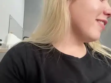 Chaturbate Free Live Porn of ember_bunny