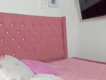 Chaturbate Live Sex Cam of yiseth_02