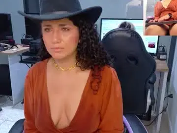 Chaturbate Live Porn of dakota_rainbow22