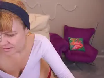 Chaturbate Adult Video Chat of bellalapetit