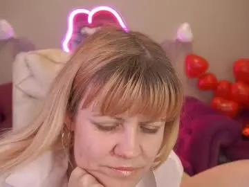 Chaturbate Watch Live Sex Cams of bellalapetit
